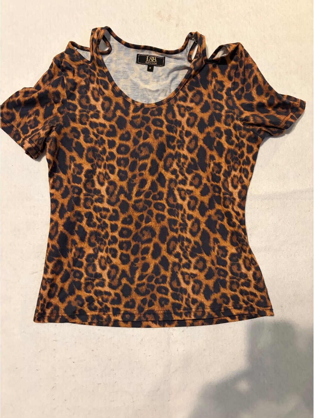 Lucky and  Blossom Leopard Print Cold Shoulder Top Size M